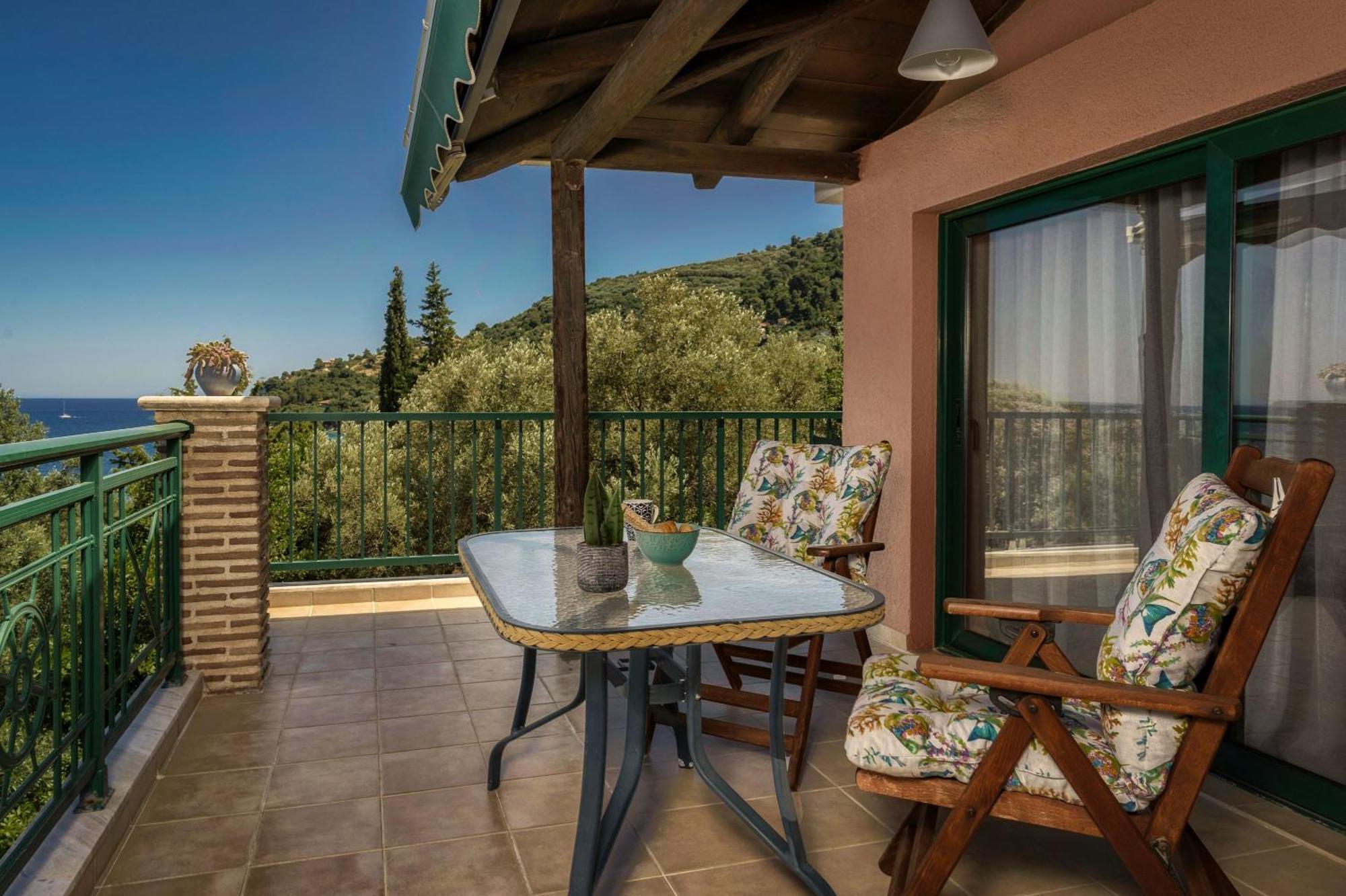 Anatoli Apartments - Tranquil Location & Stunning Views, By Zantewize Marathias  Ruang foto